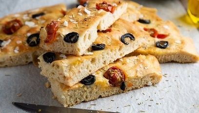 Focaccia, jak ją zrobić w domu