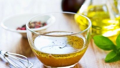 Jak zrobić dressing do sałatki