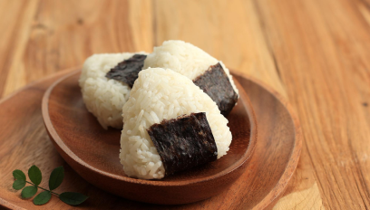 Jak zrobić onigiri?